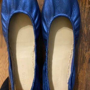 EUC Tieks Midnight Blue